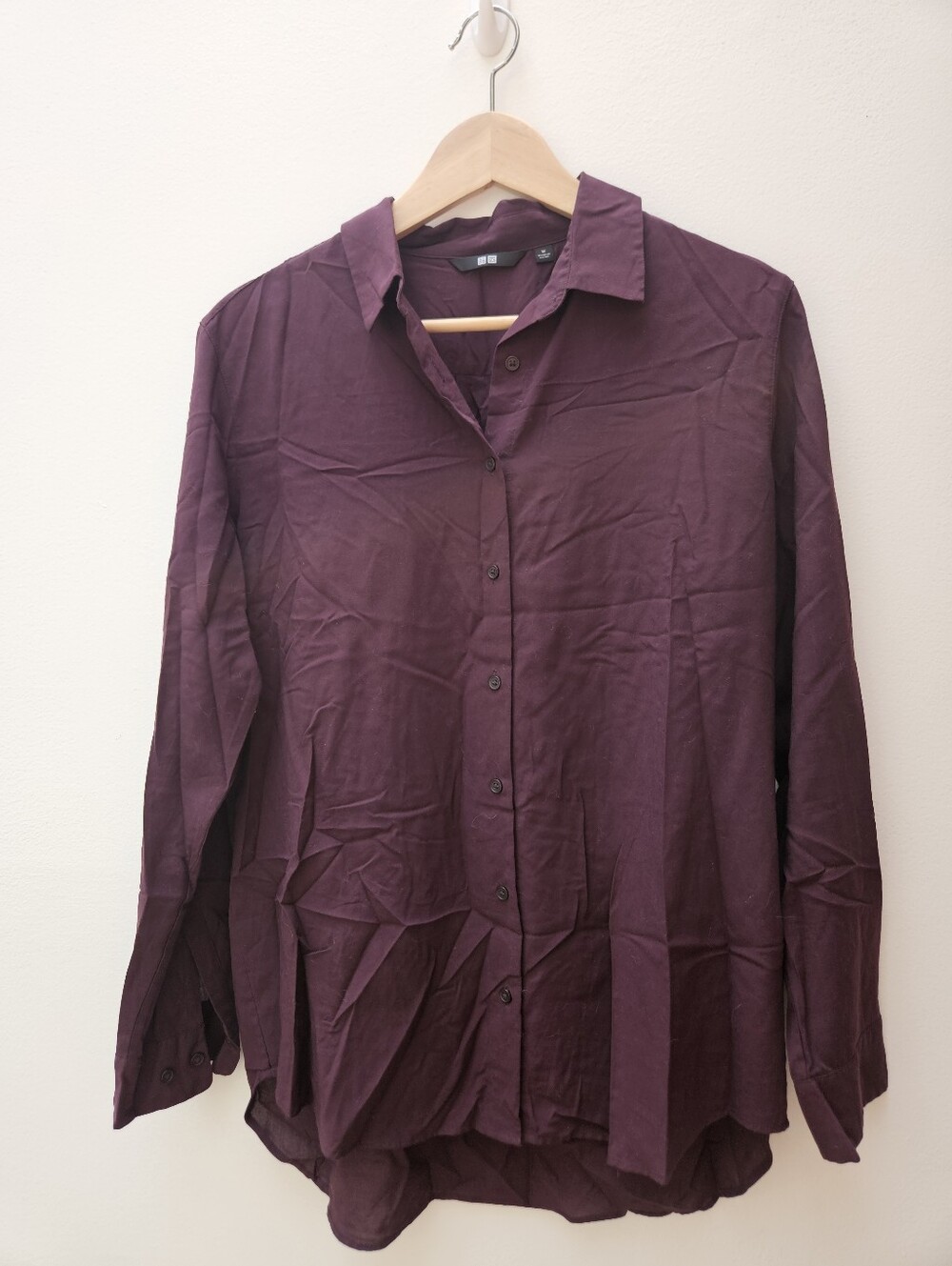 Uniqlo Burgundy Collared Button Down Women's Shirt size M